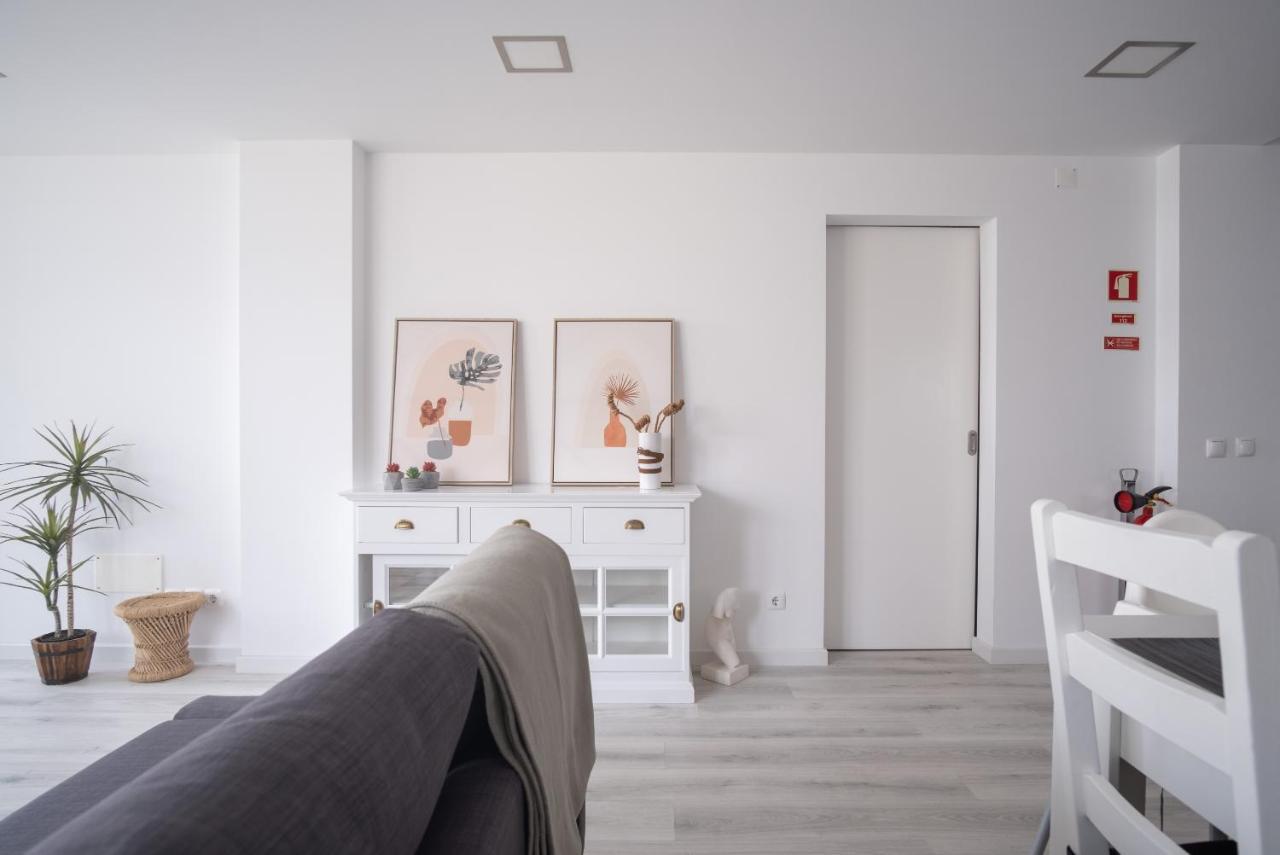 Foz - West Shore Retreat *